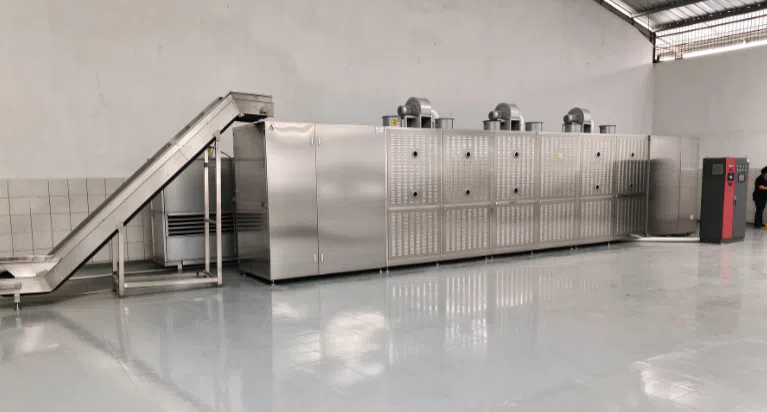 Equipamento industrial de esterilização de especiarias por micro-ondas
